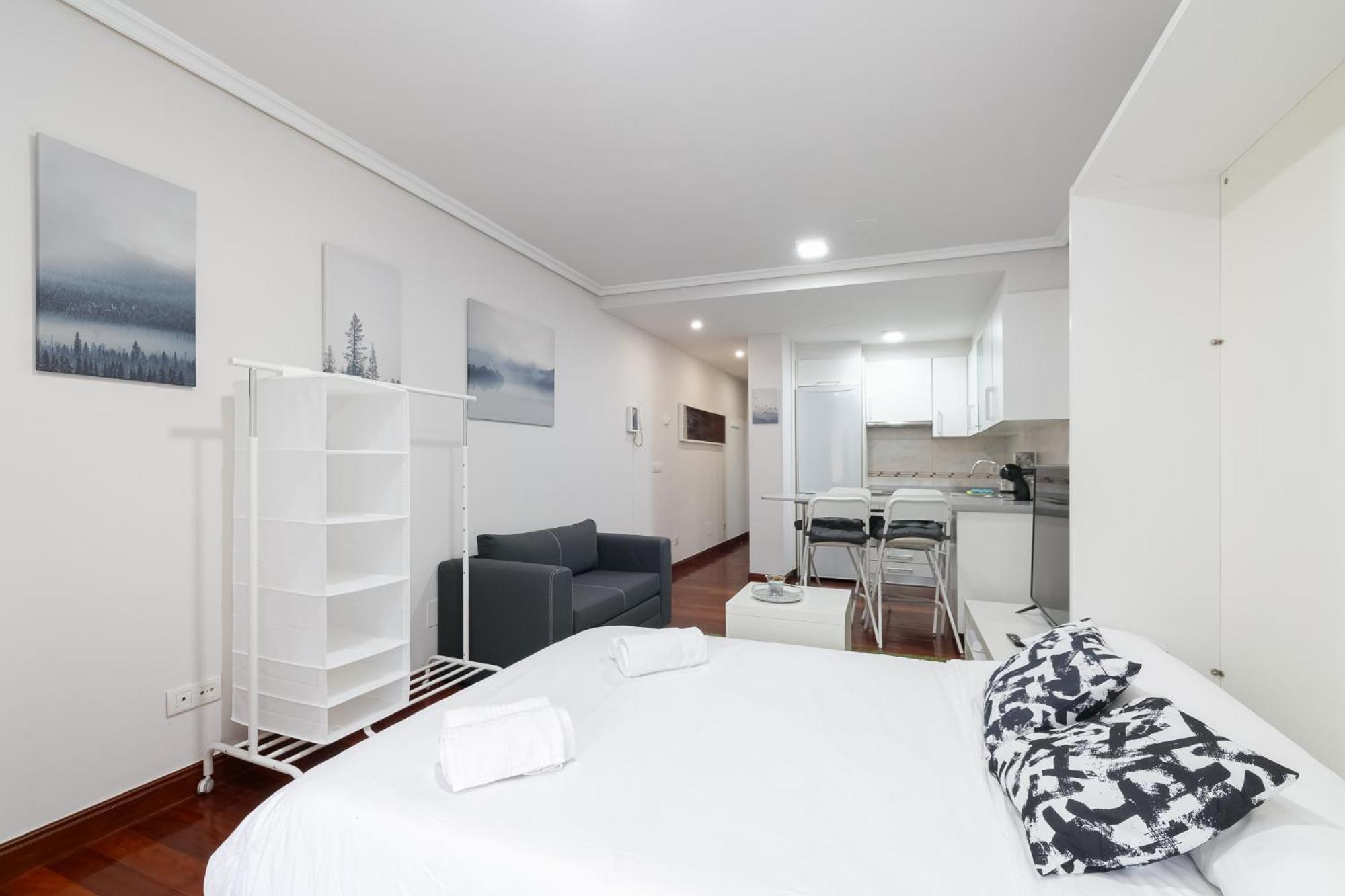 Estudio Moderno Con Parking By Cabana Rentals 비고 외부 사진